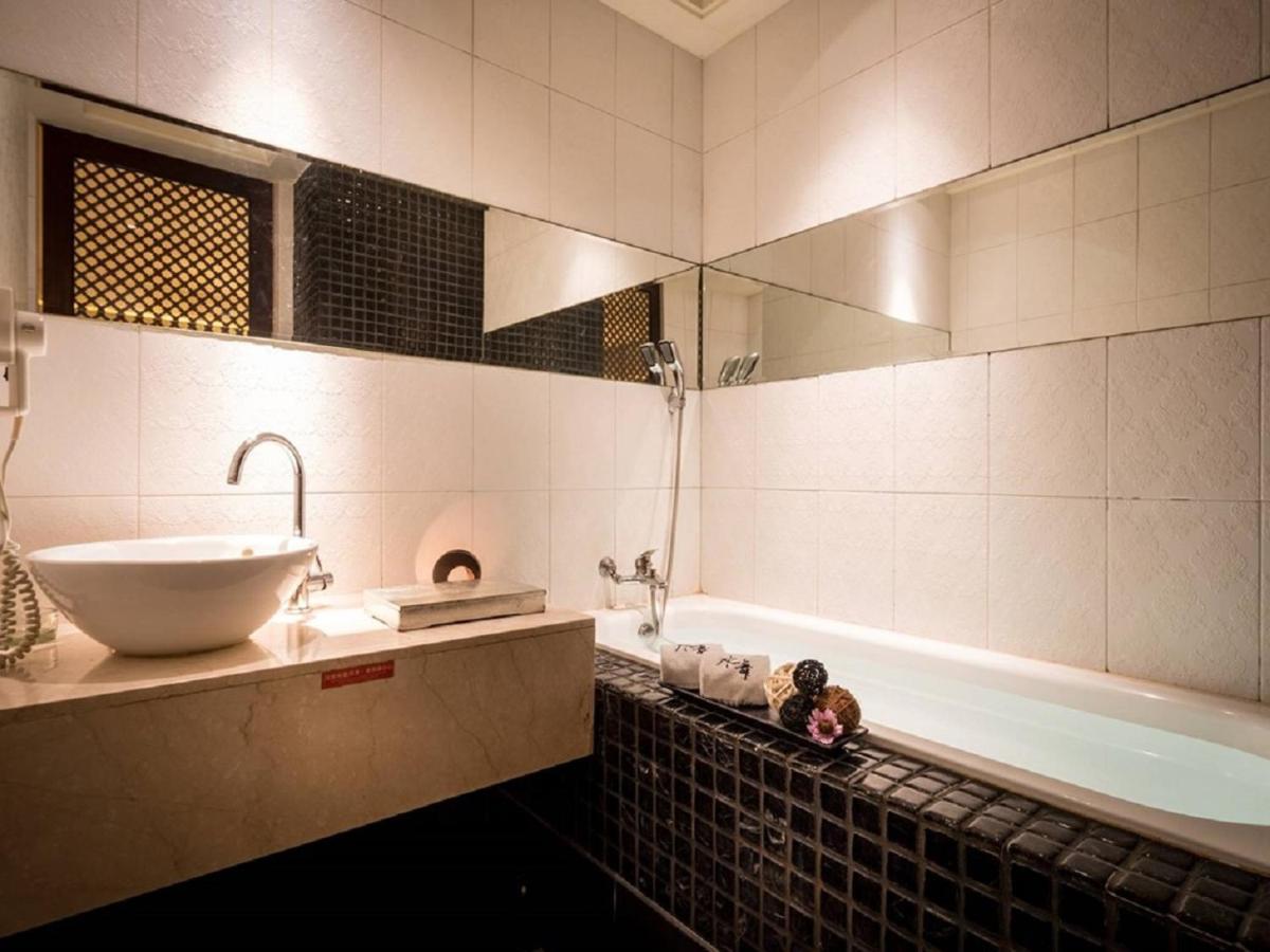 Liti Motel Taichung Exterior foto