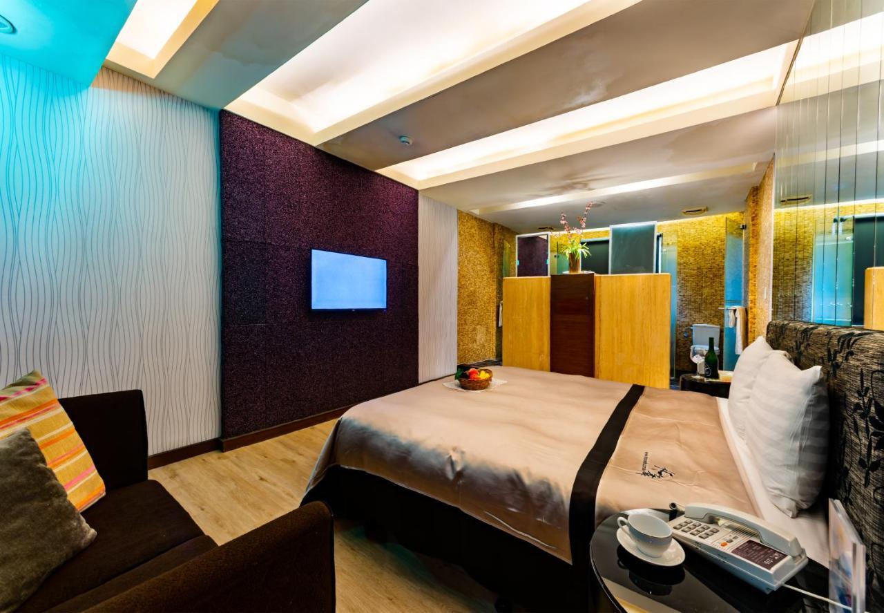 Liti Motel Taichung Exterior foto