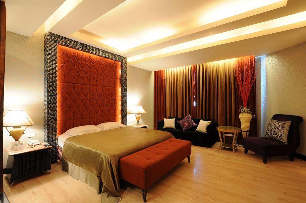 Liti Motel Taichung Exterior foto
