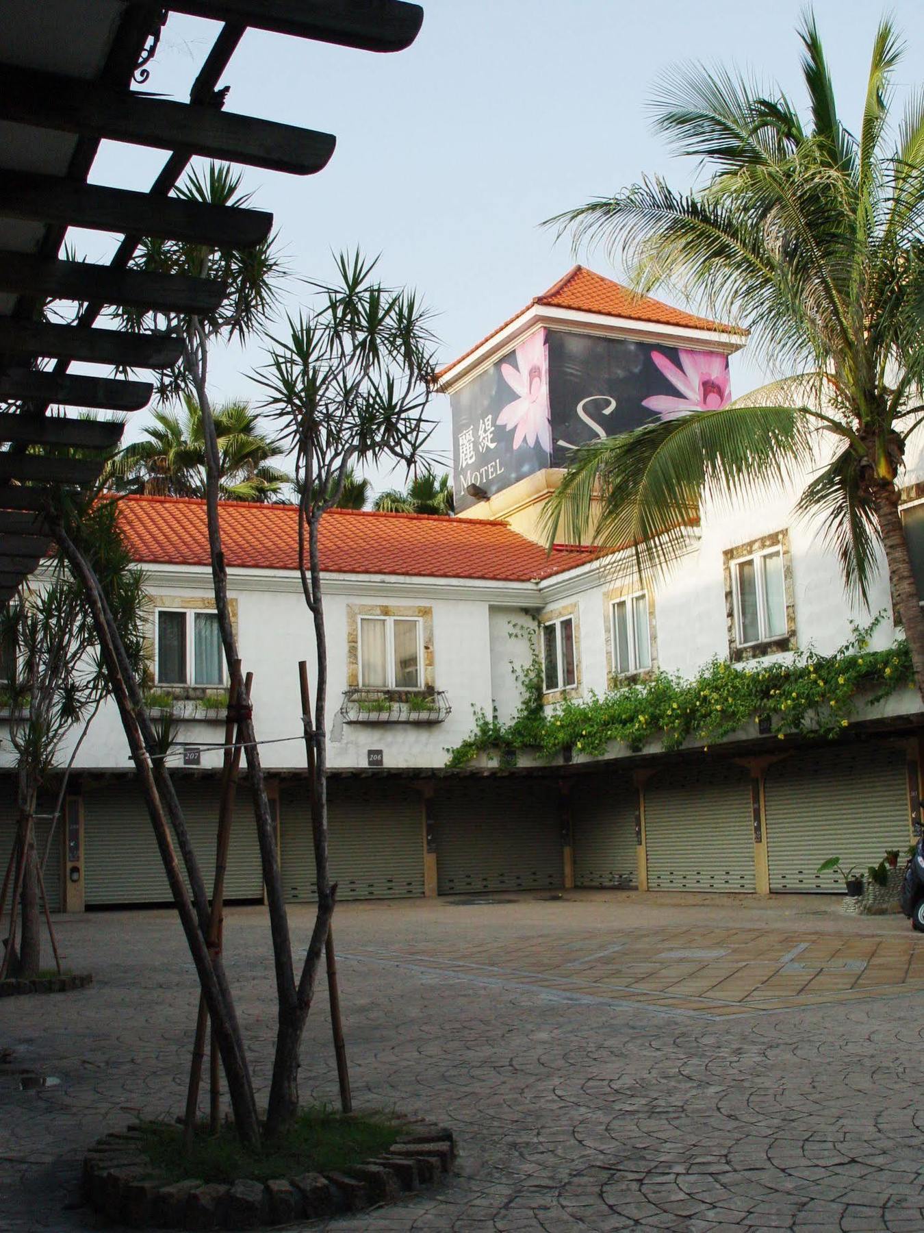Liti Motel Taichung Exterior foto