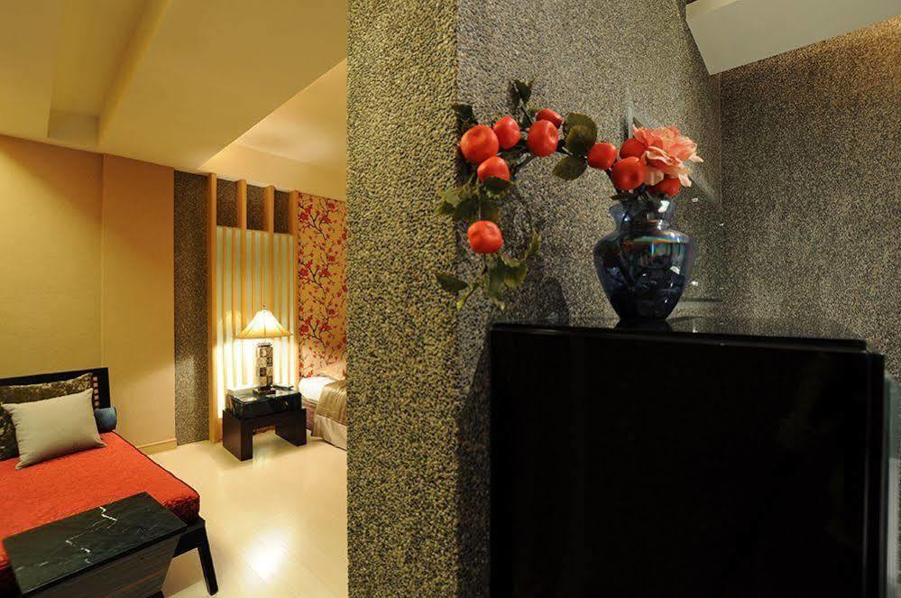 Liti Motel Taichung Exterior foto